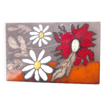 enamelled lava plate