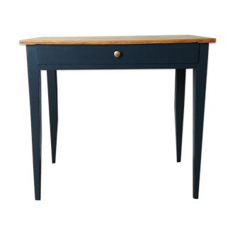 Desk convent table