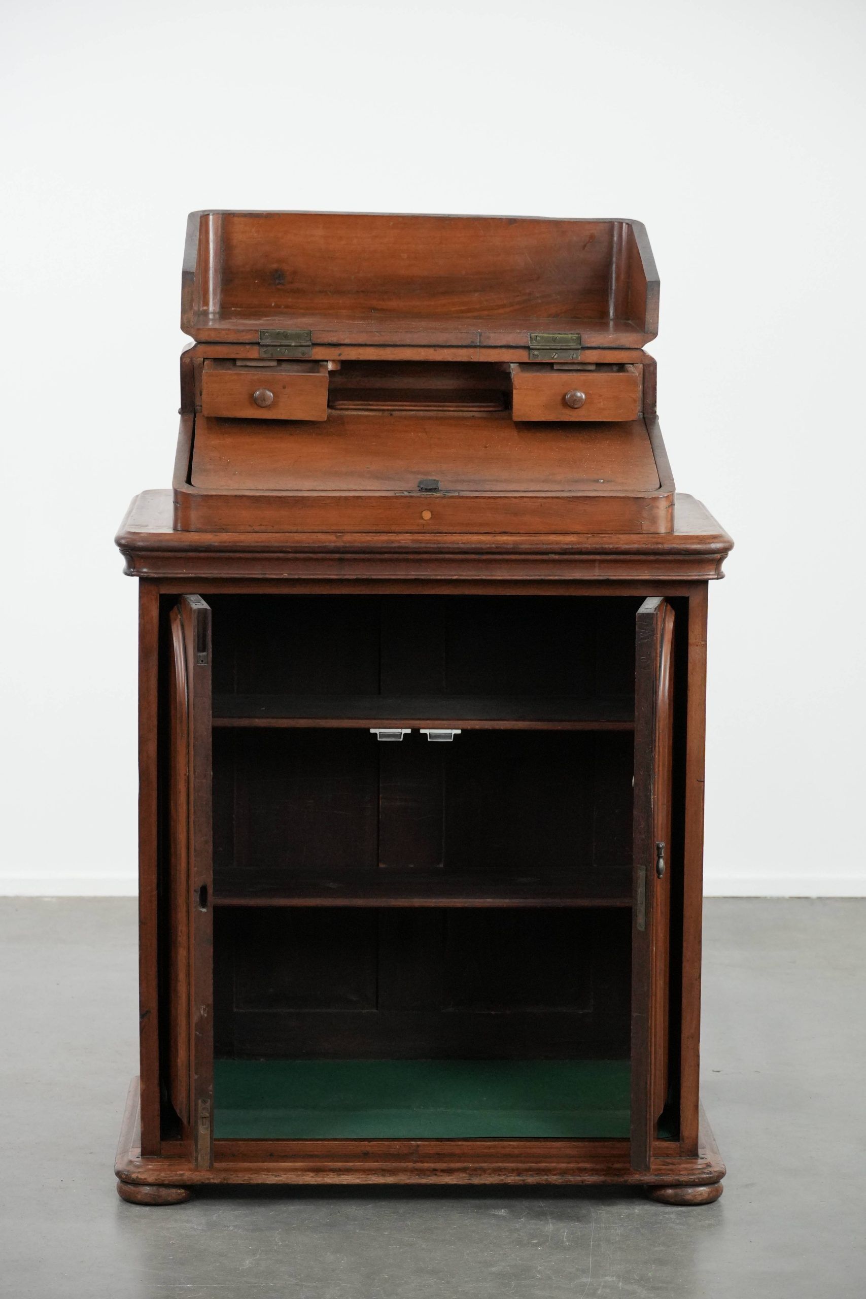 Antique standing desk/ counter/ English writing table from the 19th century