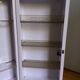 Armoire à pharmacie en métal laqué blanc
