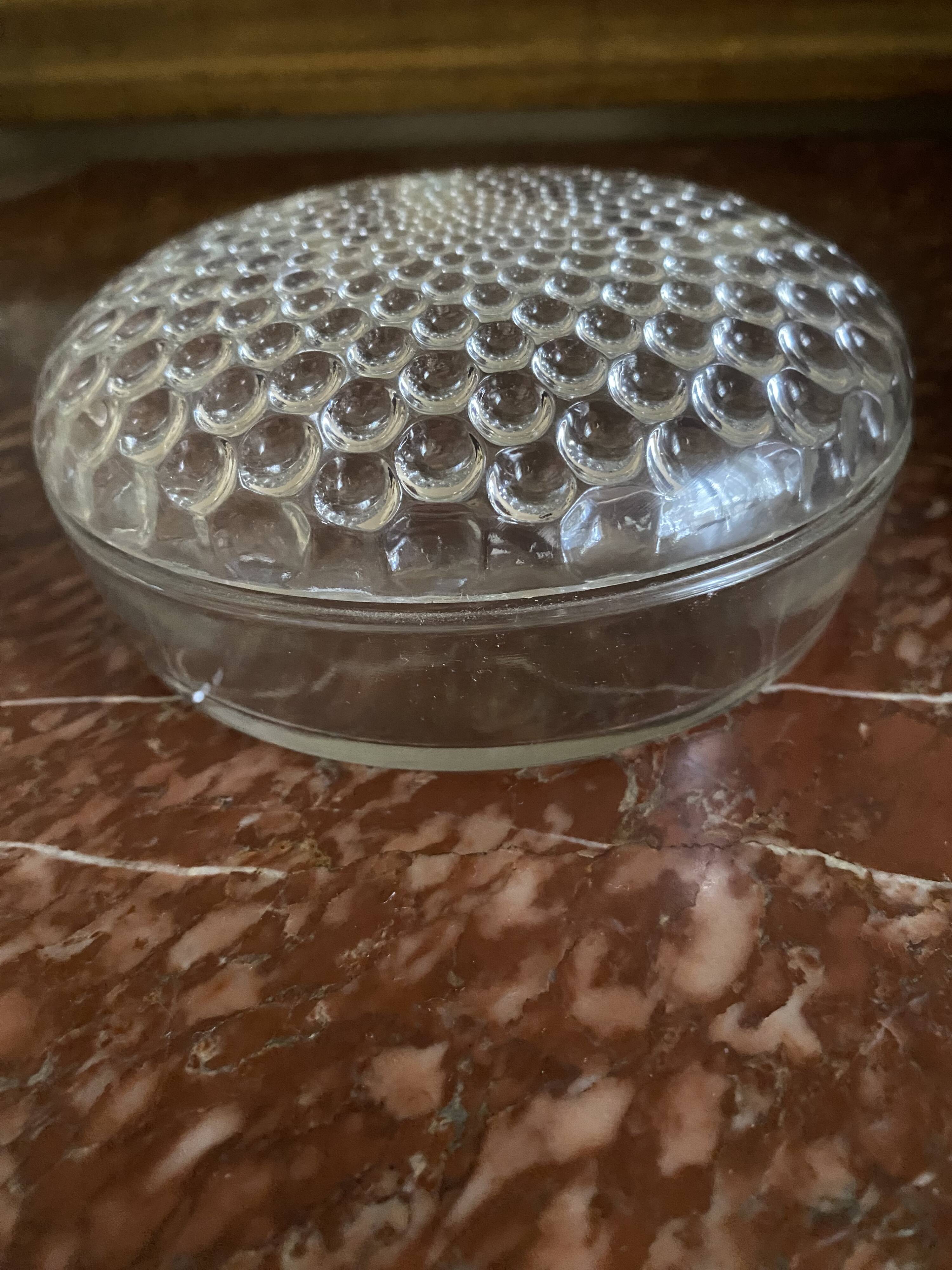 Round box with Lalique crystal lid