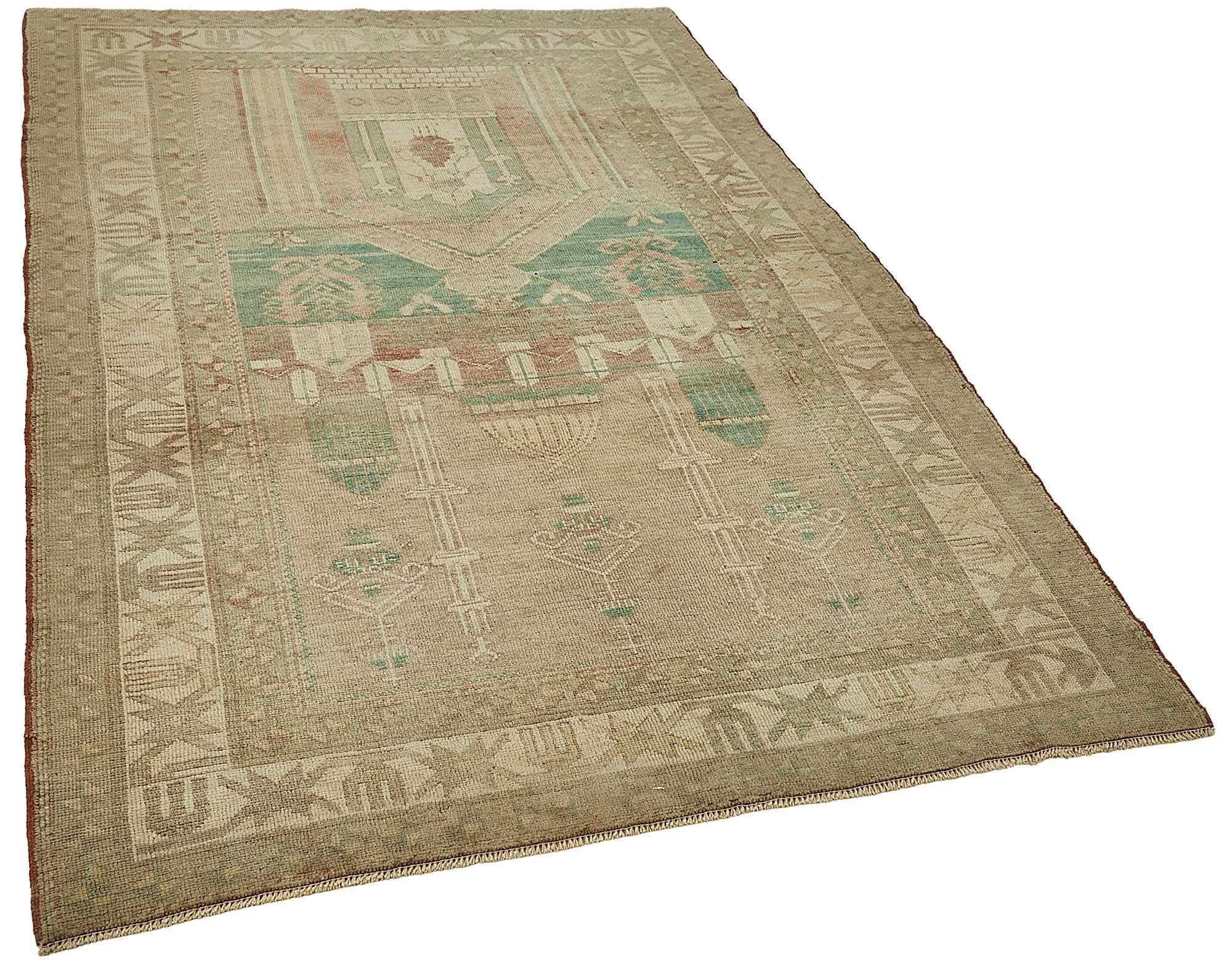 Turkish Vintage Anatolian Rug 142 cm x 210 cm