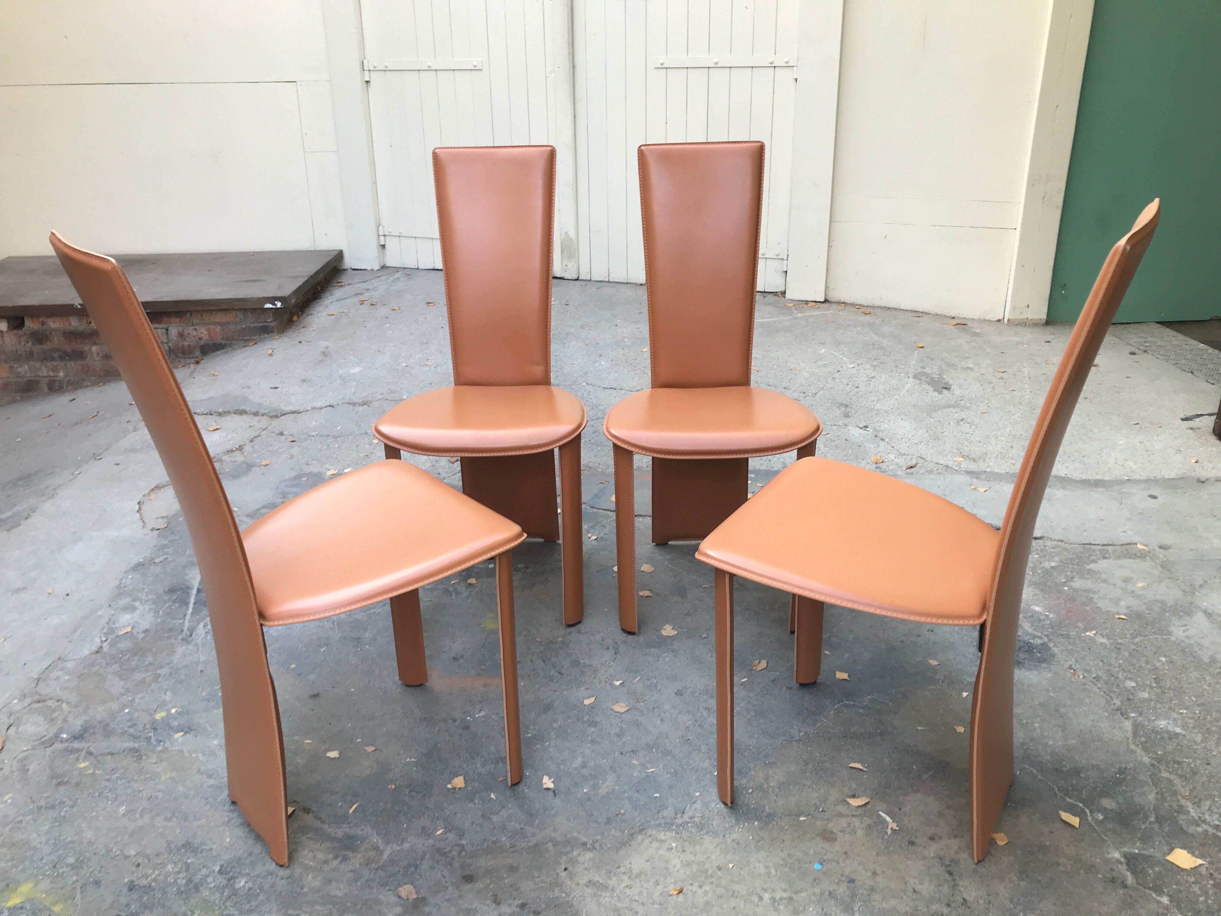 4 Italian chairs in vintage leather