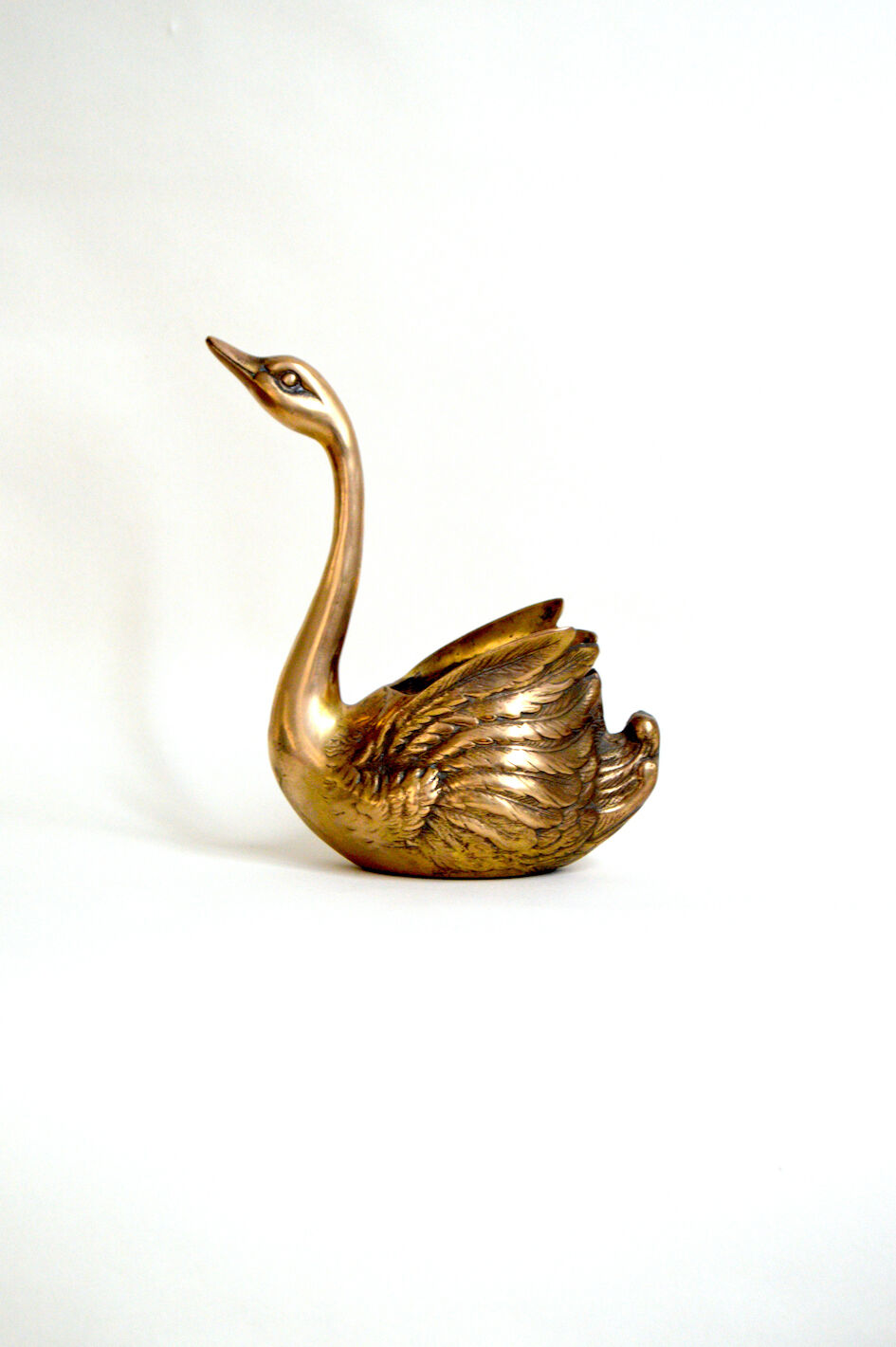 Brass swan pot cover