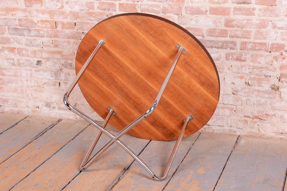 Bauhaus Round Coffee Table in Beech and Wenge, Czech, 1930s