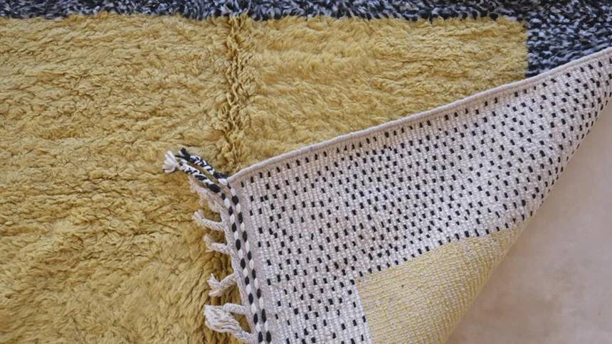 Modern Moroccan Berber wool rug 250 x 150cm