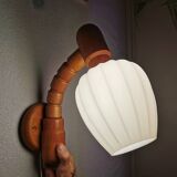 Apply with 1970 pleated glass blind