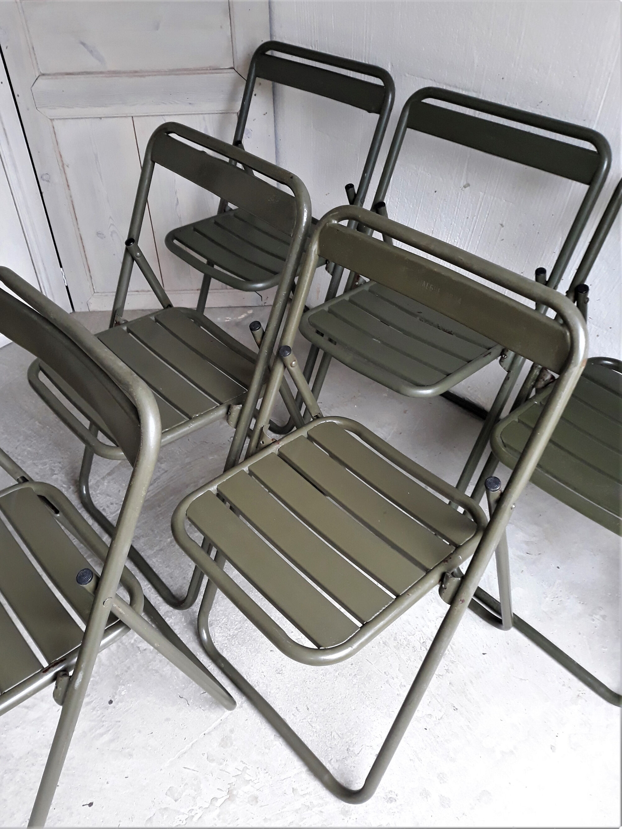 Series of 6 metal chairs Army khaki green / folding  Vintage