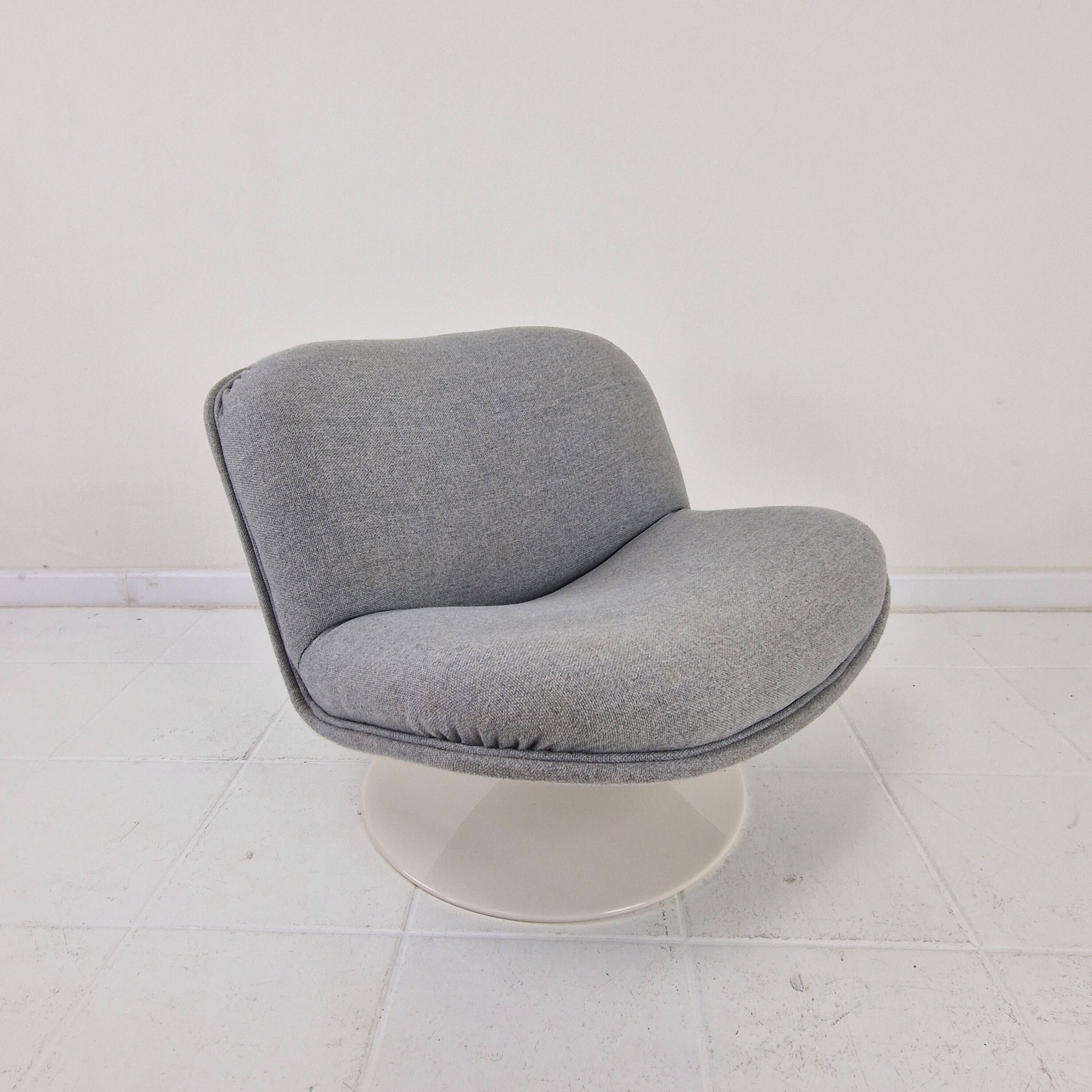 Pair of Artifort Model 508 Swivel Lounge Chairs by Geoffrey Harcourt, 1980s