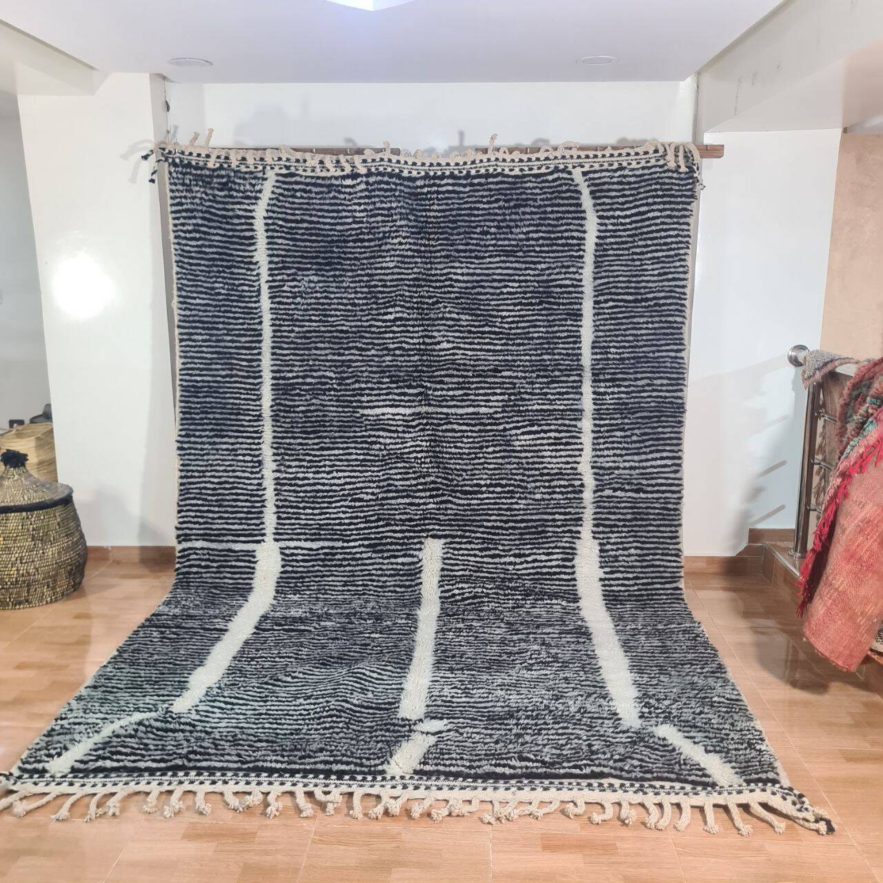 Handmade moroccan berber rug 300 x 200 cm