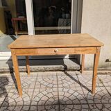 Farm table