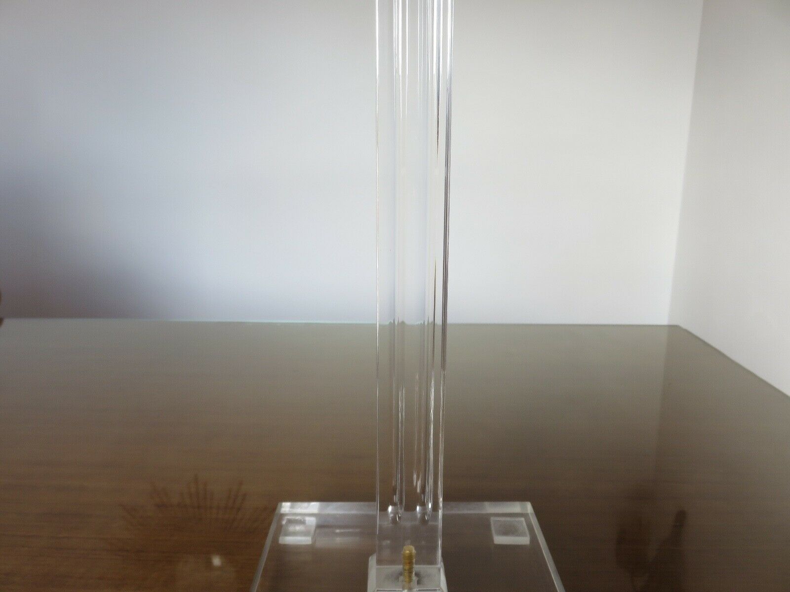 Standing ashtray, Roche Bobois, in plexiglass 70s 80s