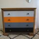 Commode vintage 4 tiroirs bois Grise, orange et bois