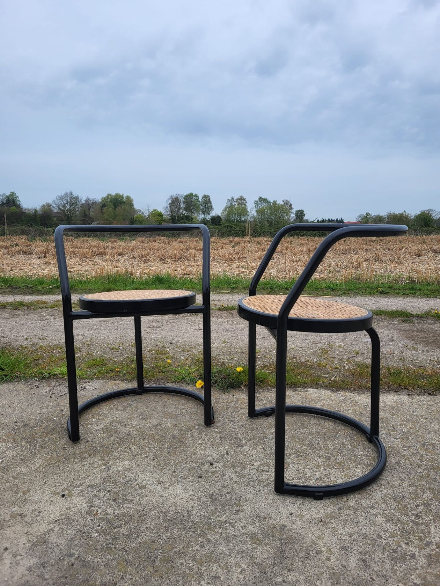 Set 2 tub chair Italian design black tubular metal frame - cane seat