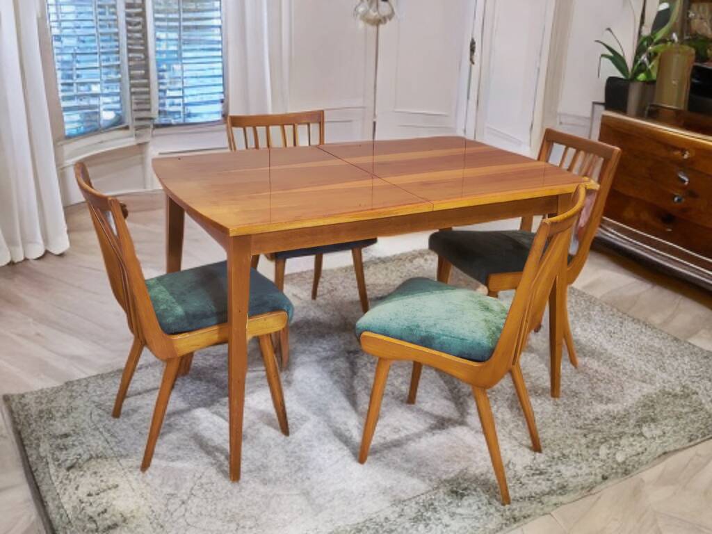 Dining room set, extendable table and 4 chairs, Czech vintage 19.