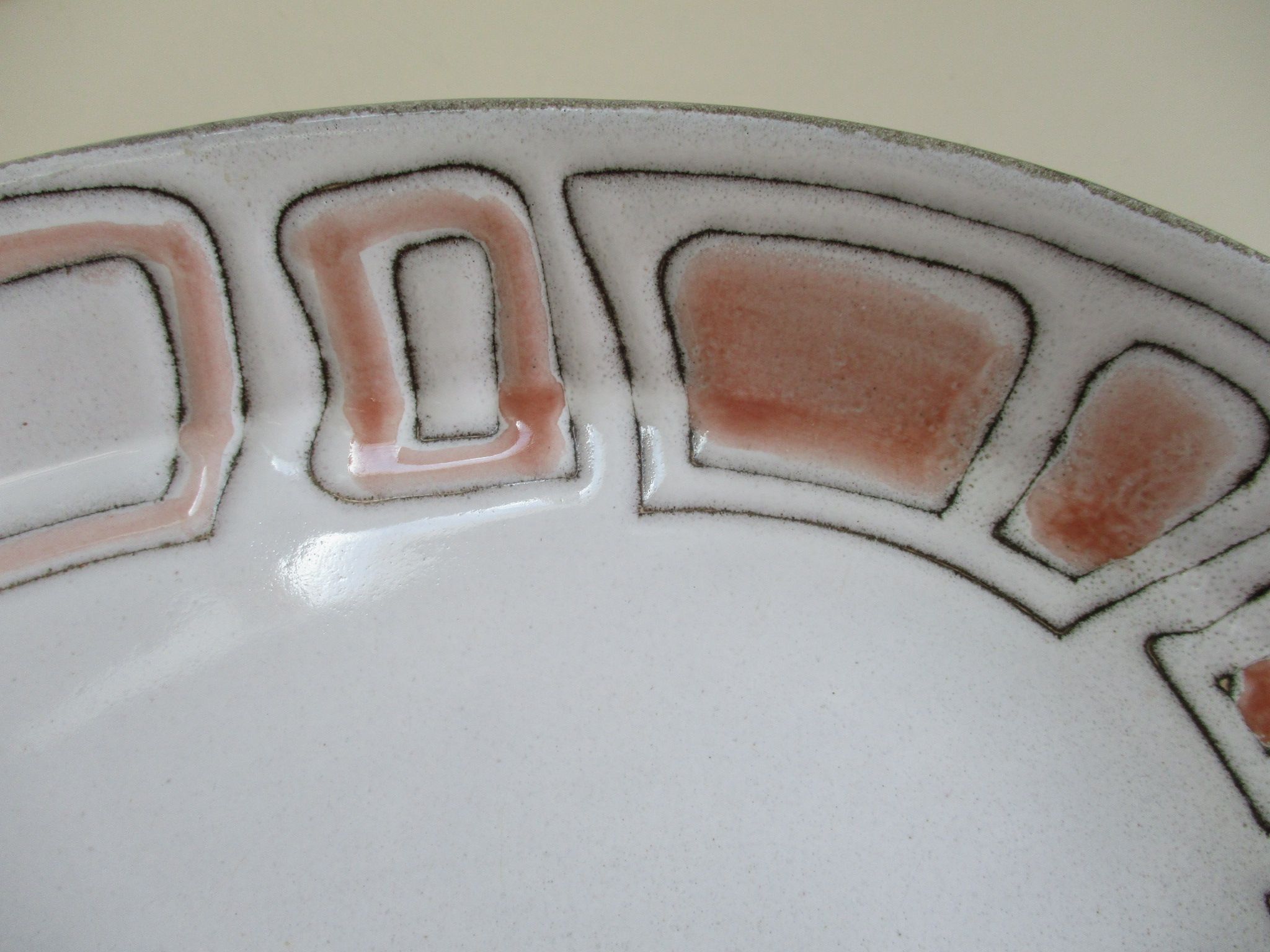 Plat de service ovale en grès de niderviller.modèle maille vintage