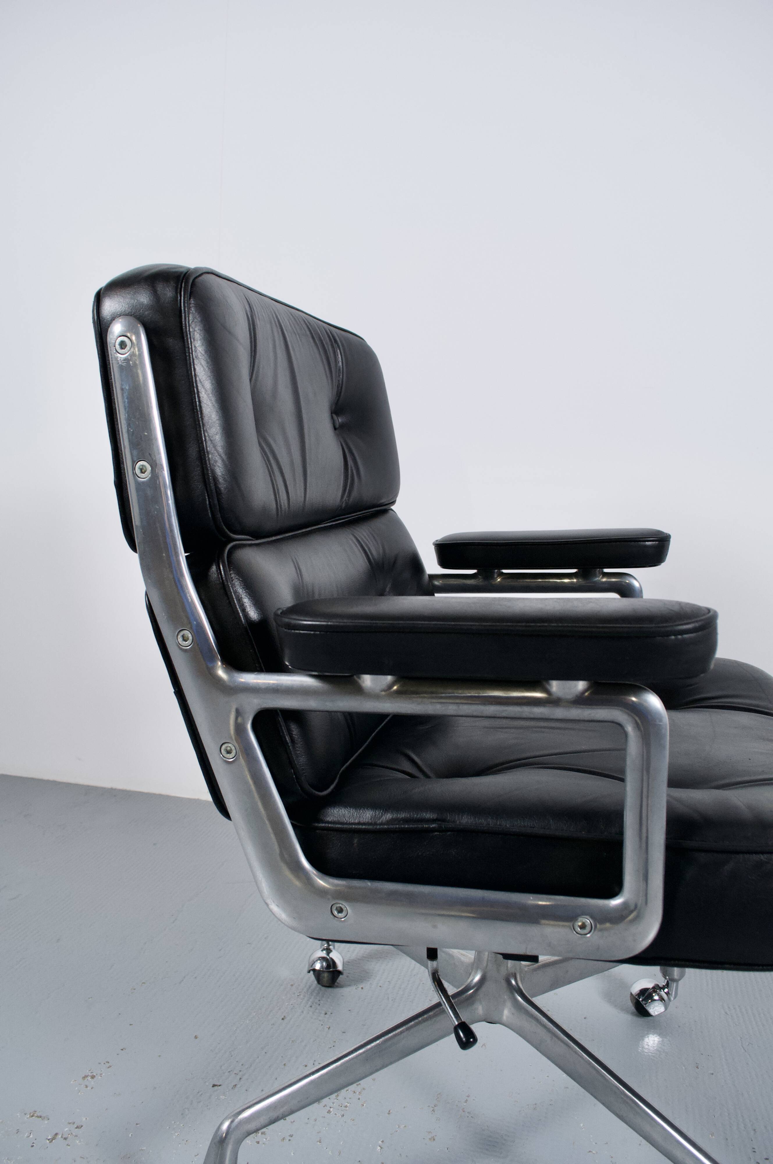 Lobby chair es 105 herman miller publisher 70's