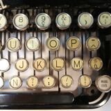 Former Royal Junior Mechanical typewriter