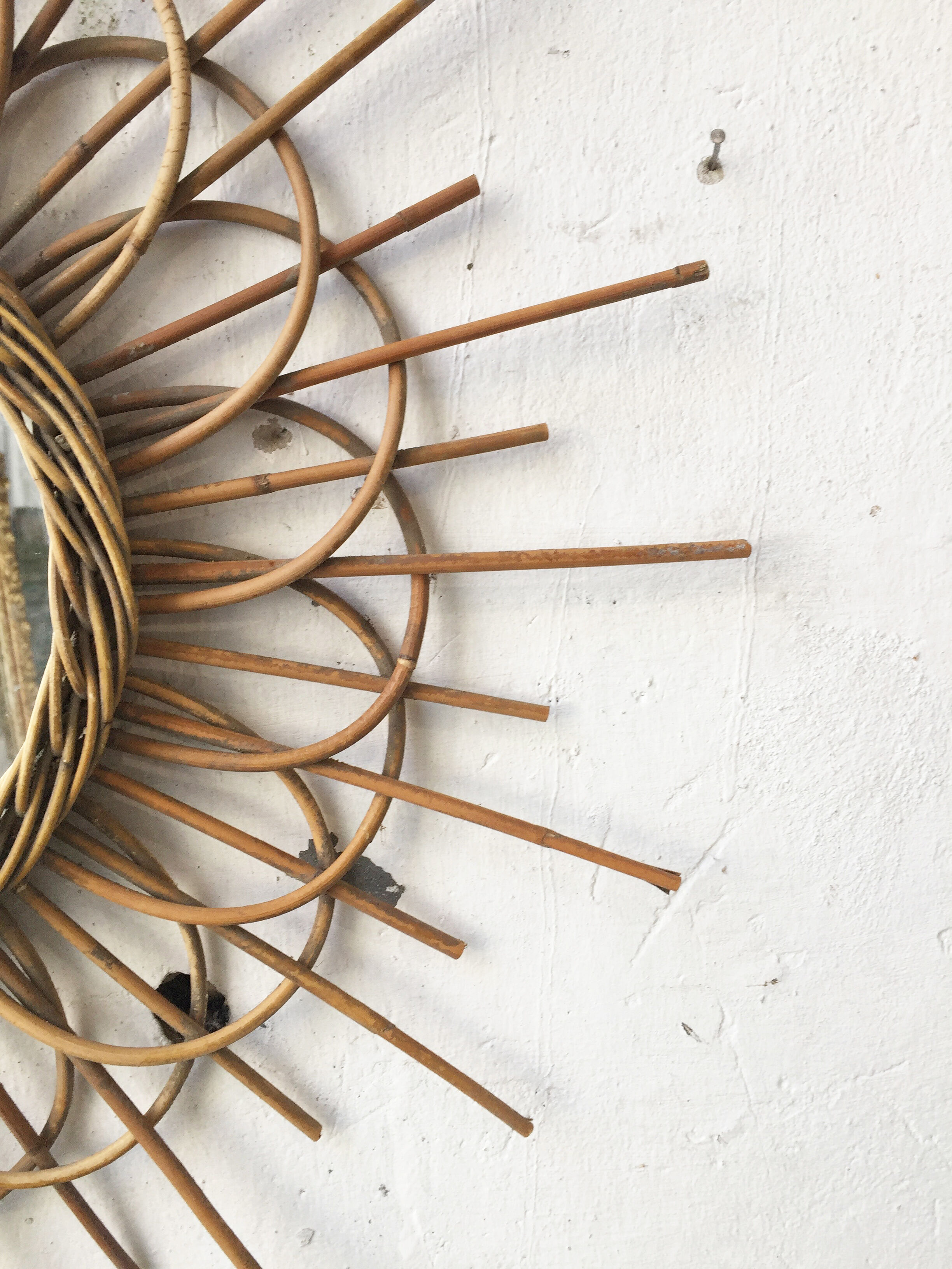 Vintage rattan mirror flower 63x63cm