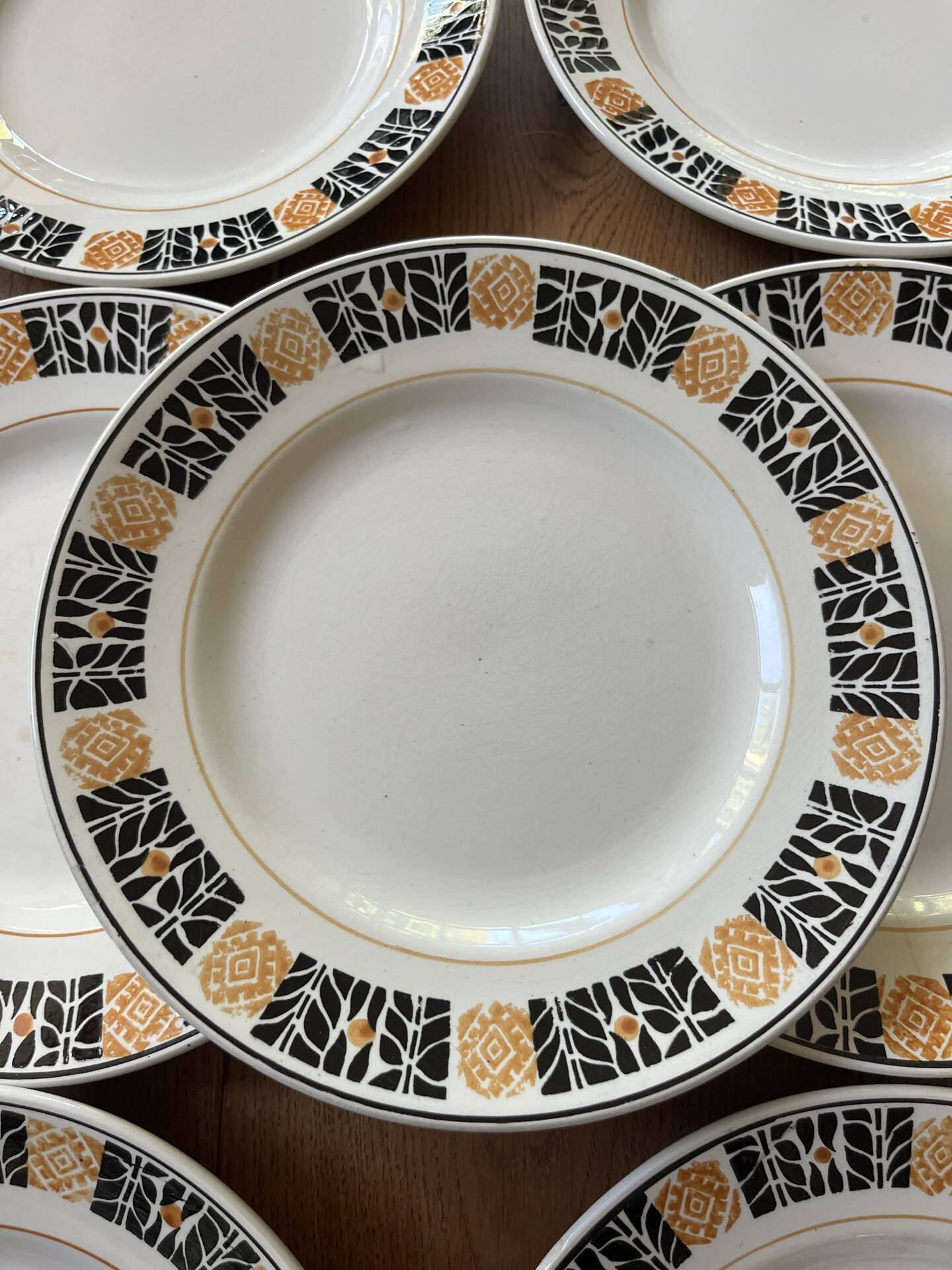 Saint Amand plates