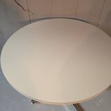 Round table