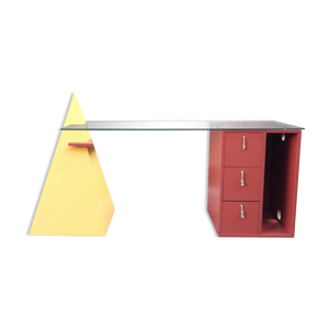 bureau avec plateau en