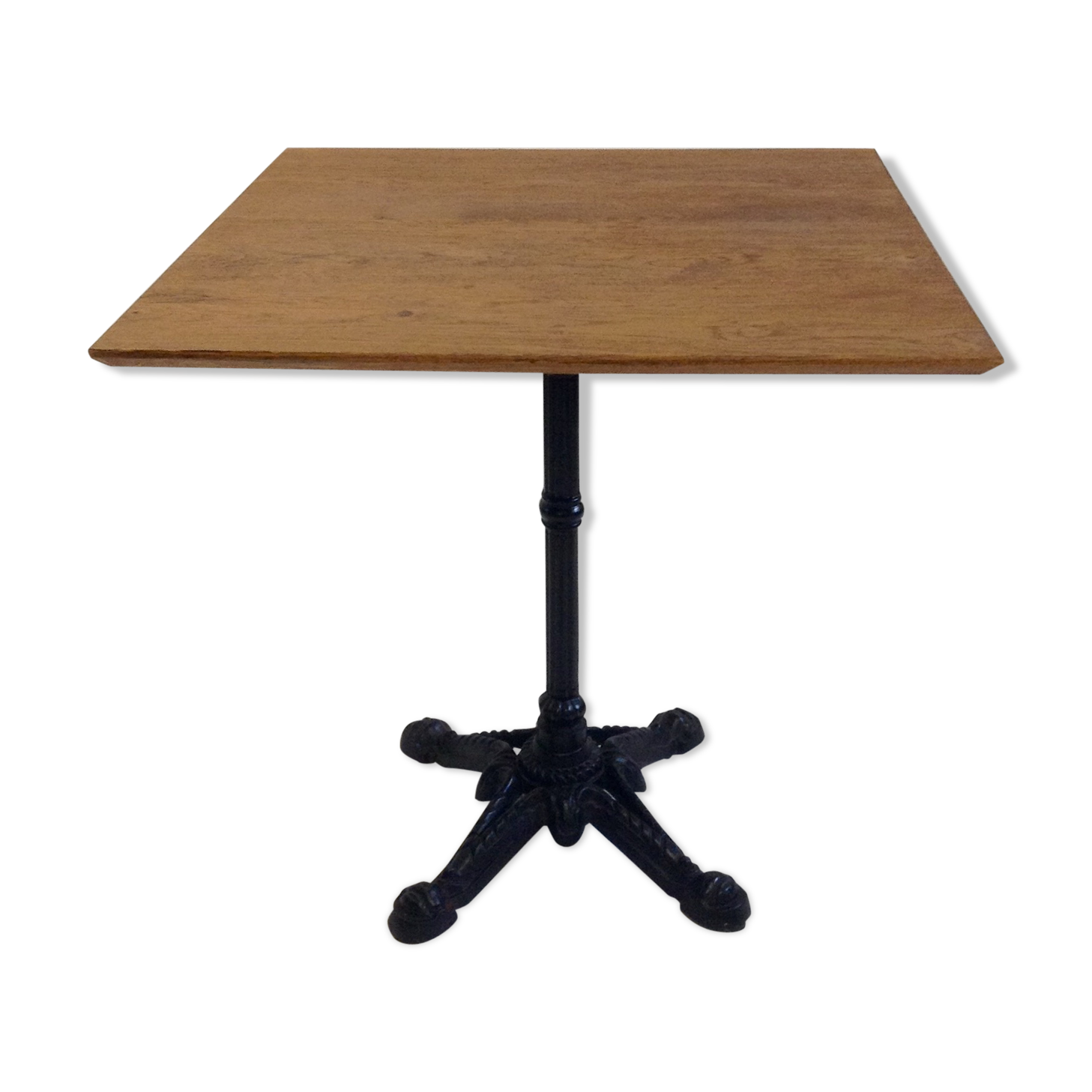 Table bistrot
