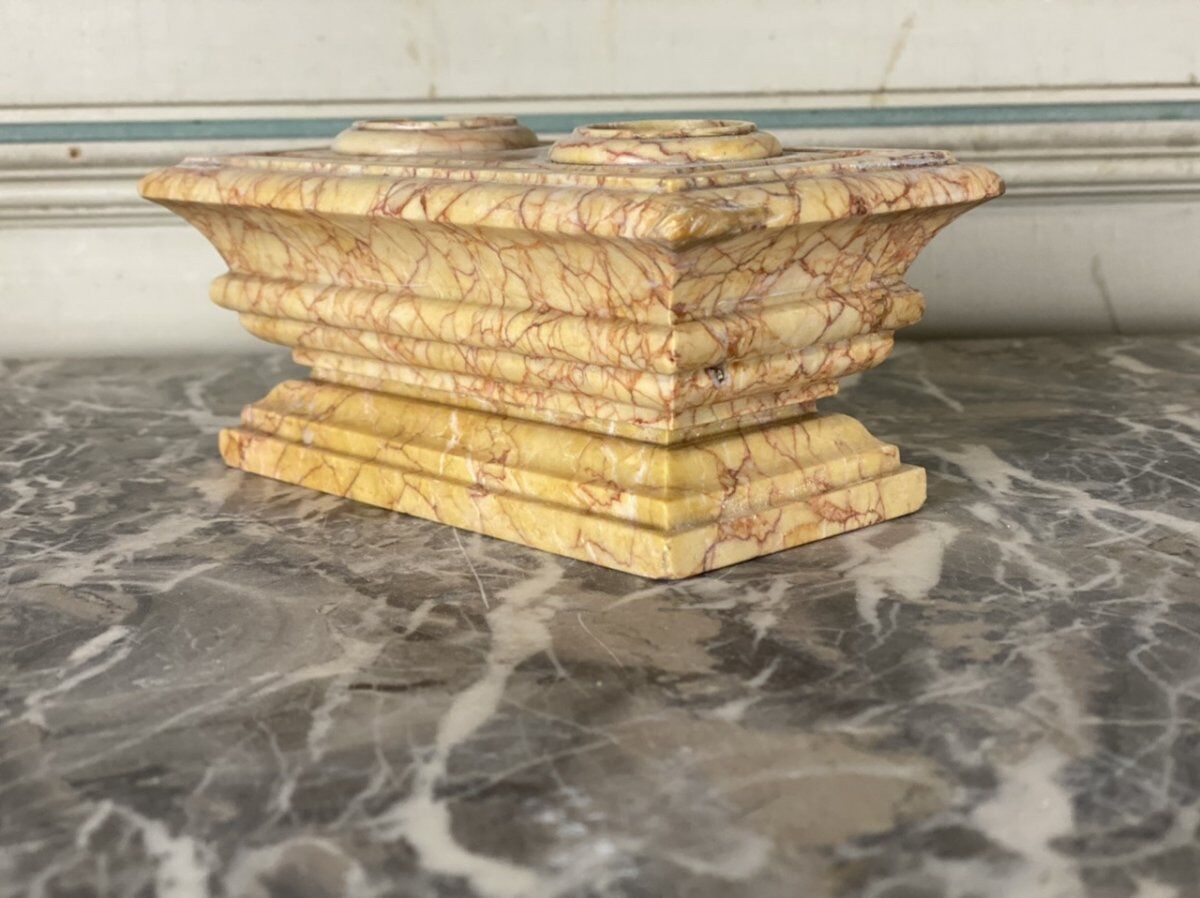 Yellow marble inkwell Sainte Beaume