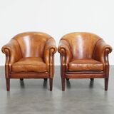 Set of 2 club chairs made of sheepskin leather