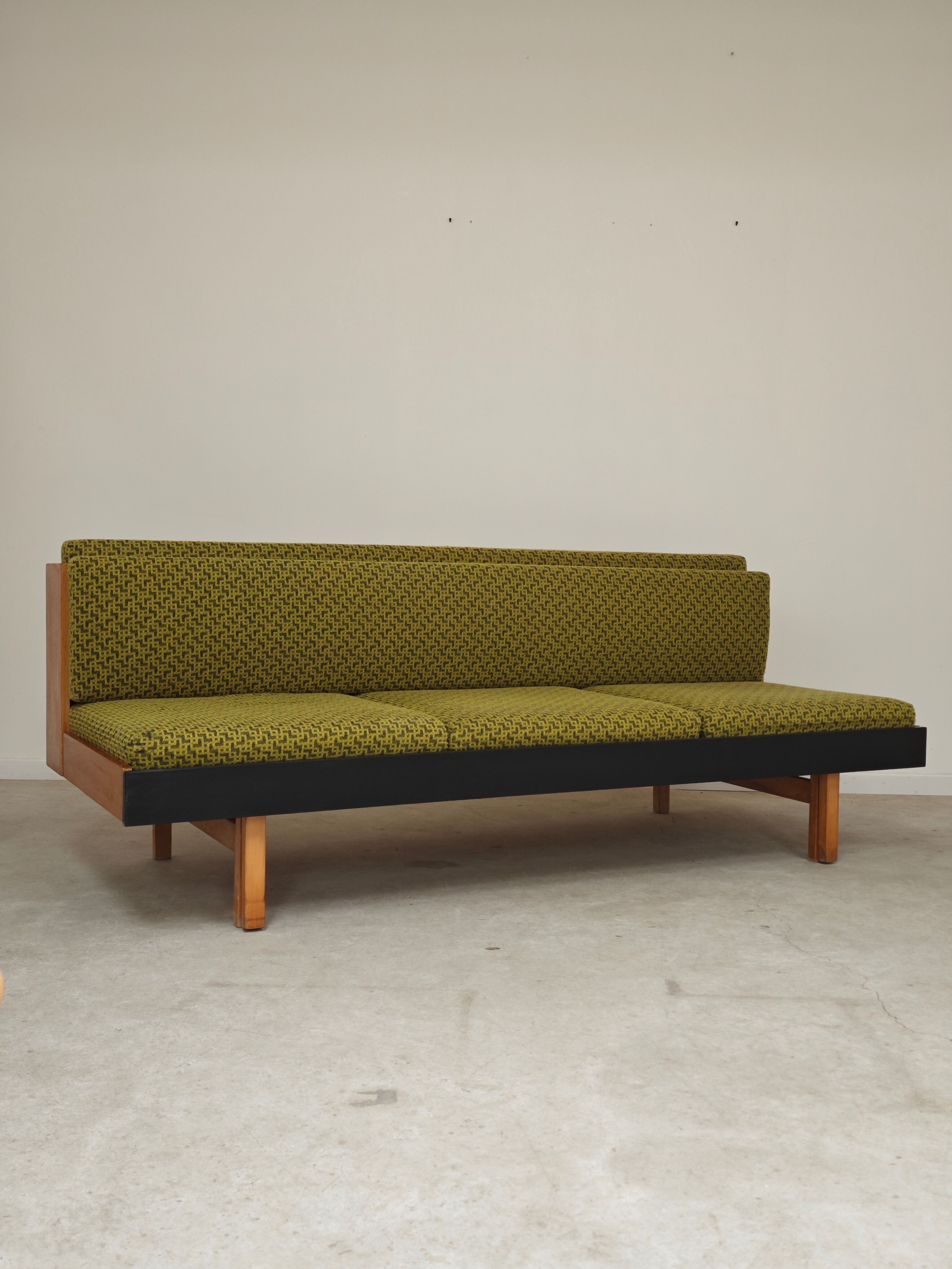 Green folding bench / Sofa  
Drevotvar Czechoslovakia 1960