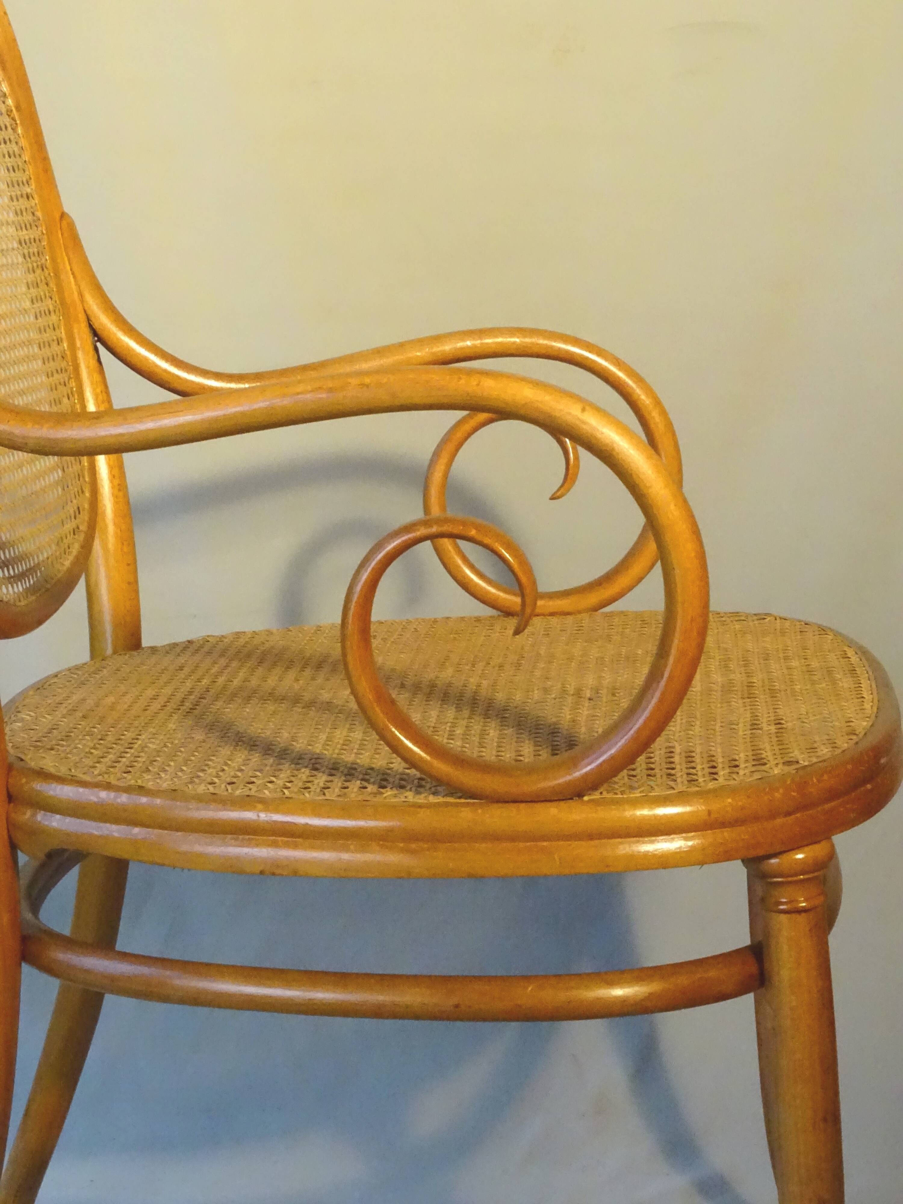 Fauteuil Thonet N°12 1875, cannages d'origine