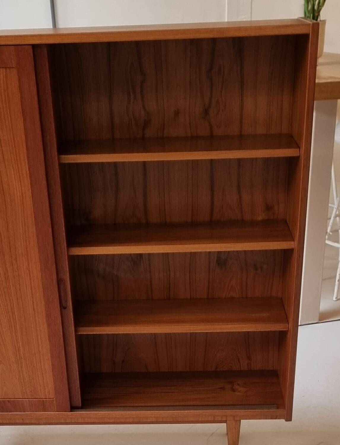 Armoire du milieu du siècle