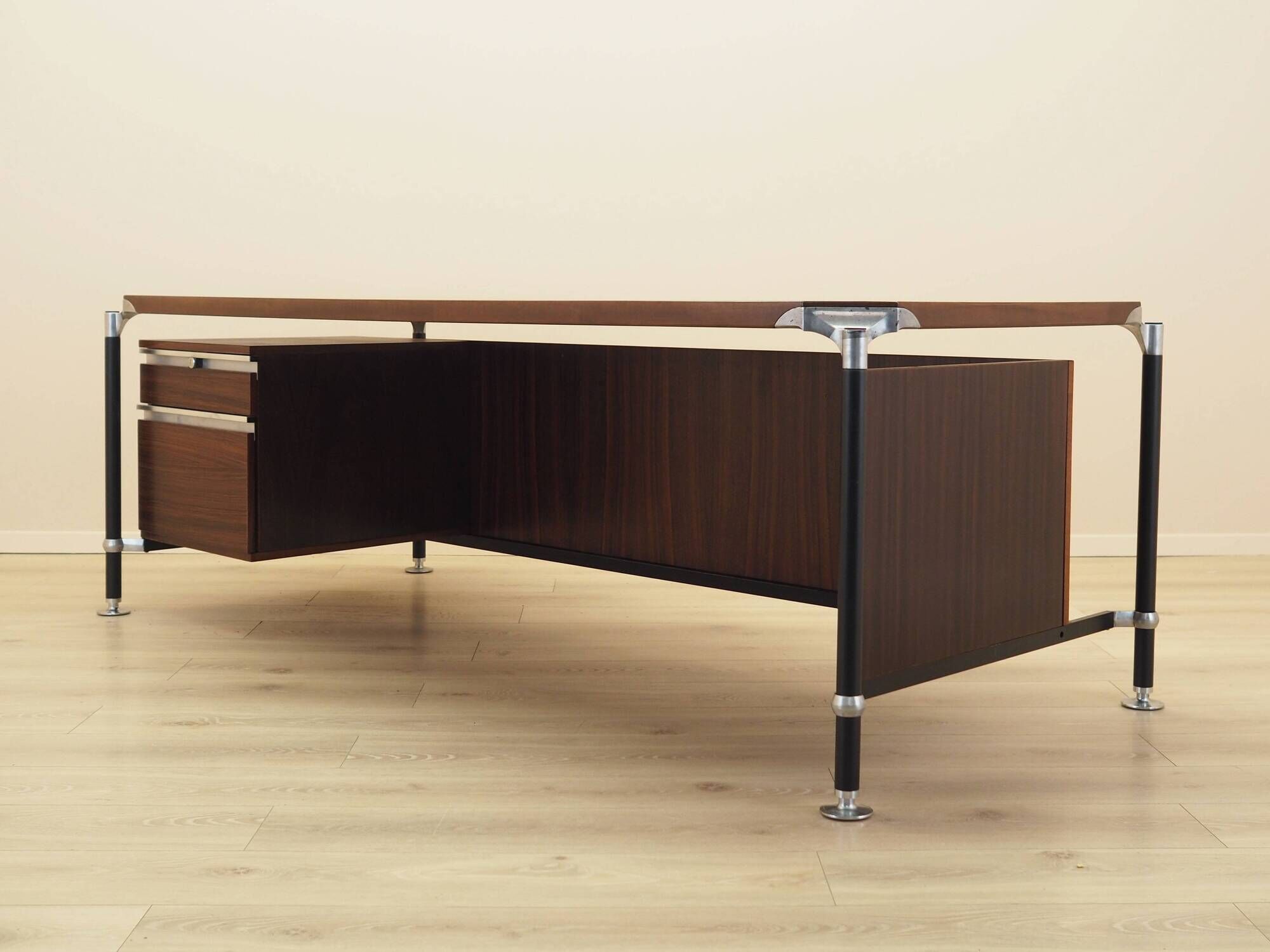 Rosewood desk by Ico and Luisa Parisi, MIM Roma, 1970s