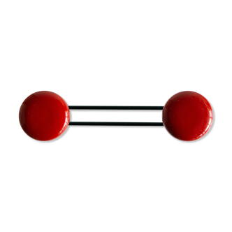 Black and red patère