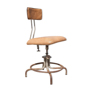 chaise métal pivotante