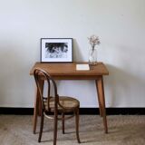 Scandinavian-style system table