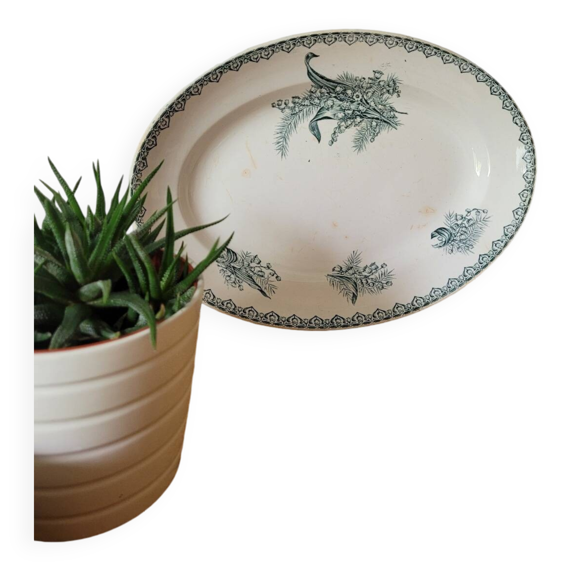 Long dish Lily of the valley from Ste Amandinoise St Amand