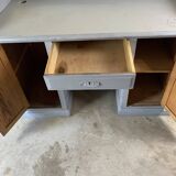 Pedestal desk or counter