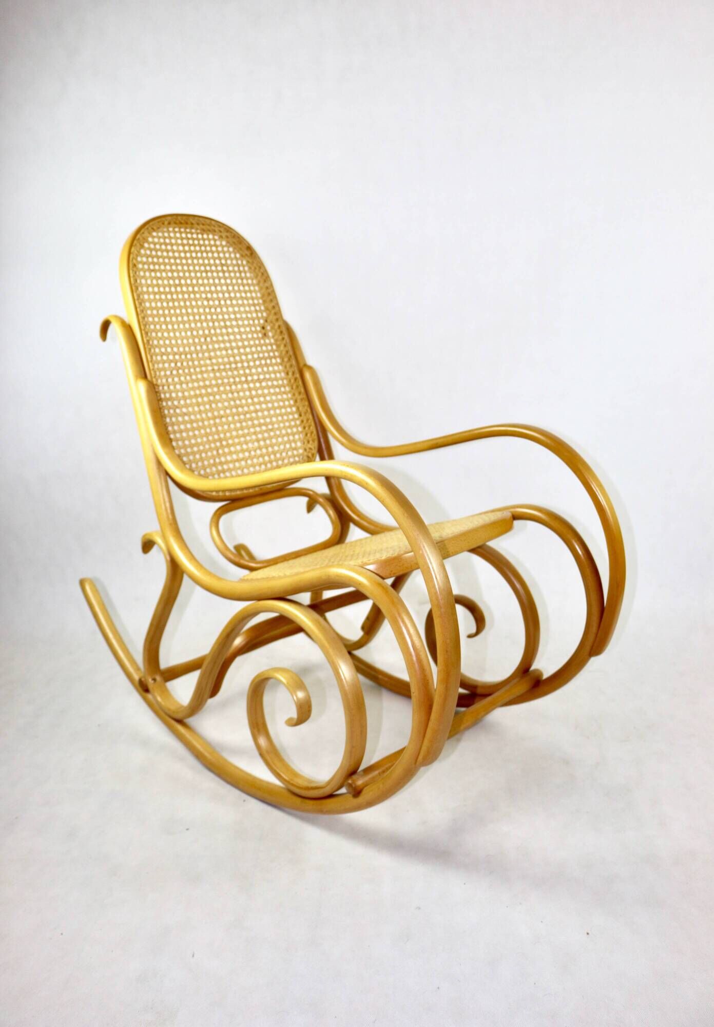 Rocking Chair Vintage en Bois Naturel, rapia naturel