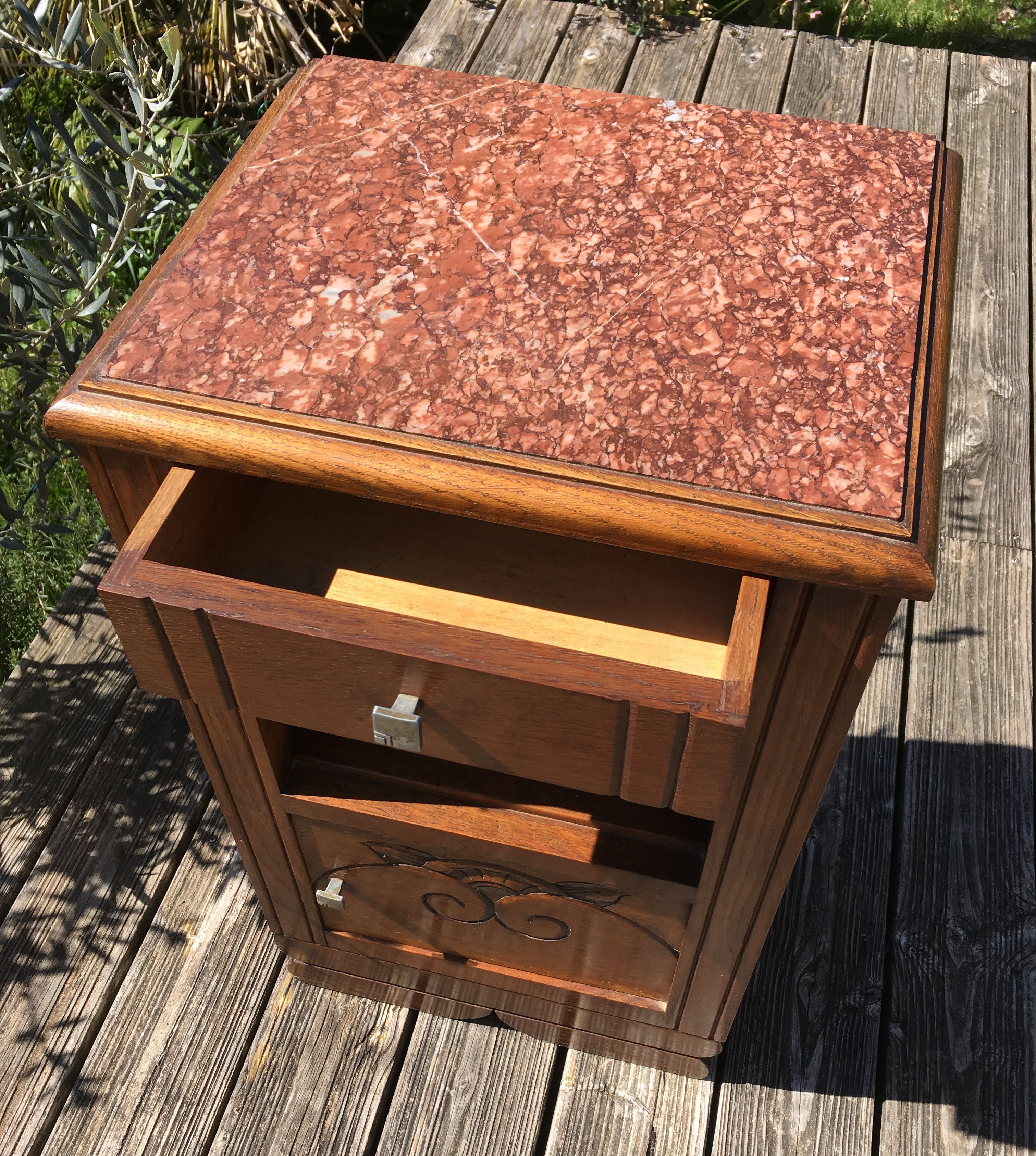 Table de chevet art nouveau marbre rose