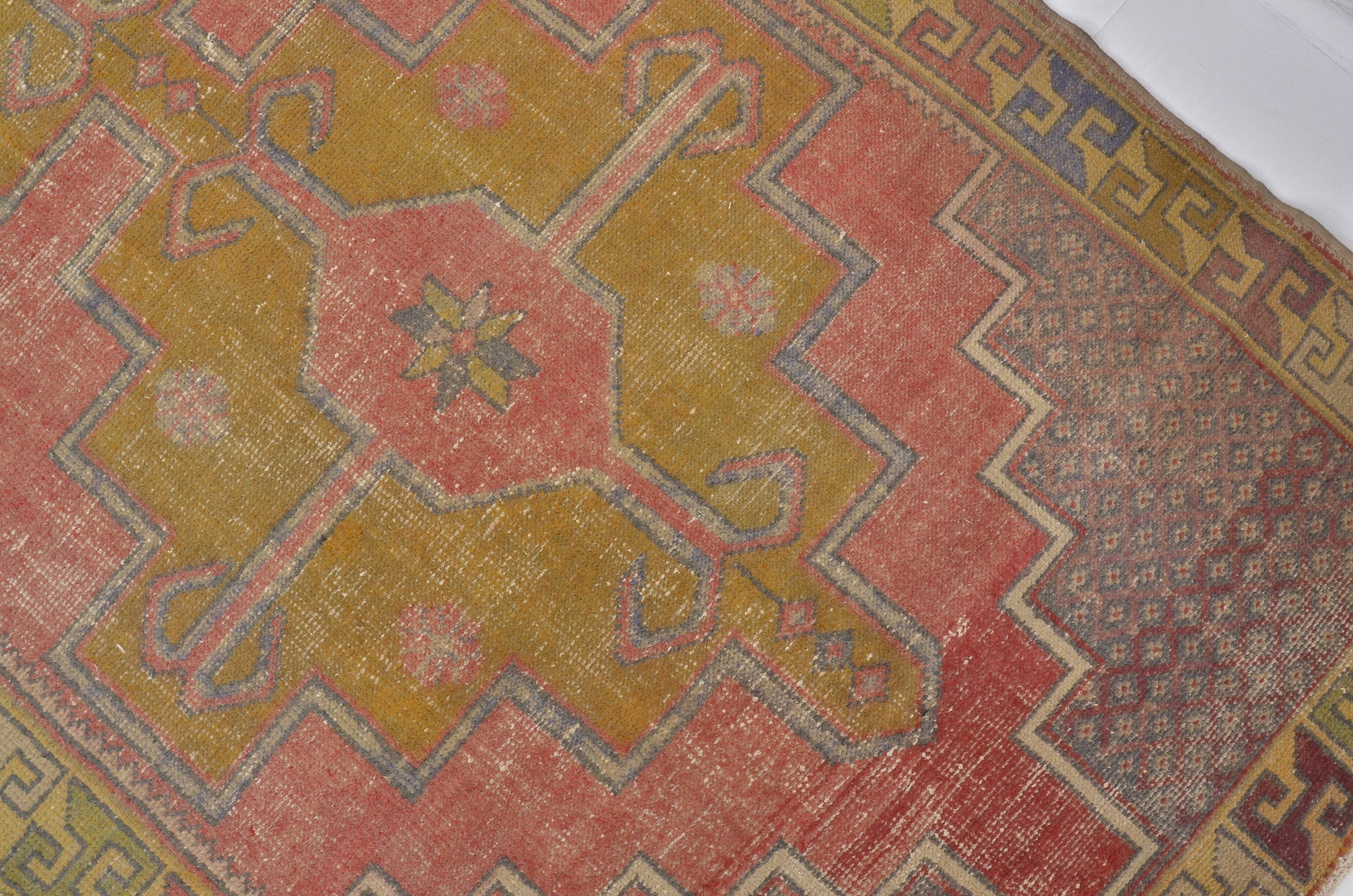 Tribal Home Living Vintage Rug sku a18