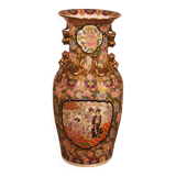 Chinese Enamelled Porcelain Vase with Polychrome Decoration - on Pedestals