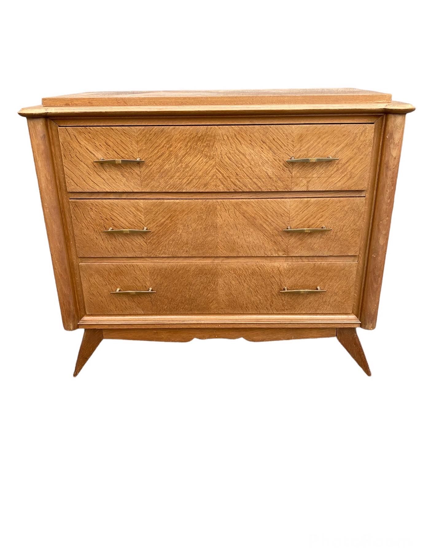 Compass foot dresser