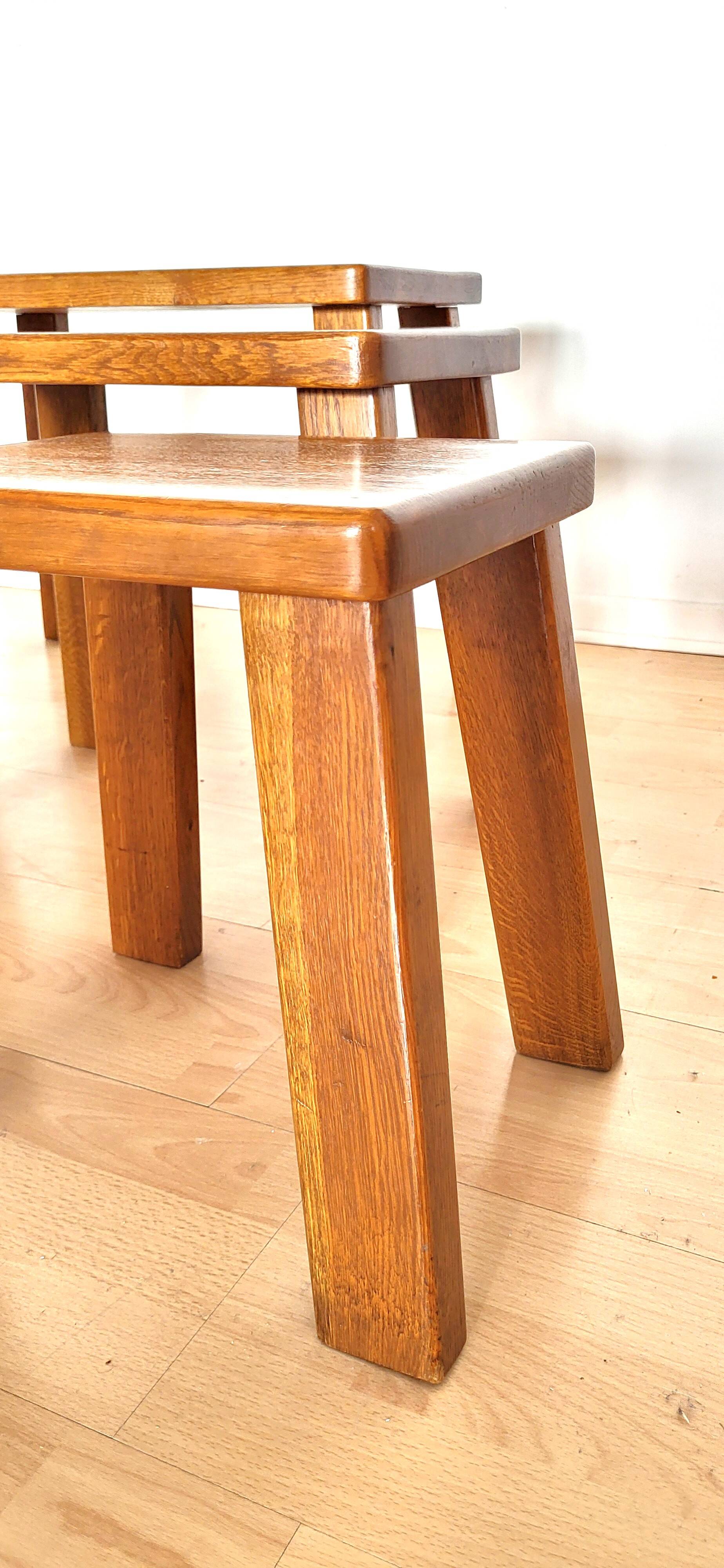3 nesting tables in Brutalist style from the 70s in light oak.