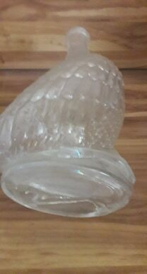 Thick duck-shaped glass carafe
