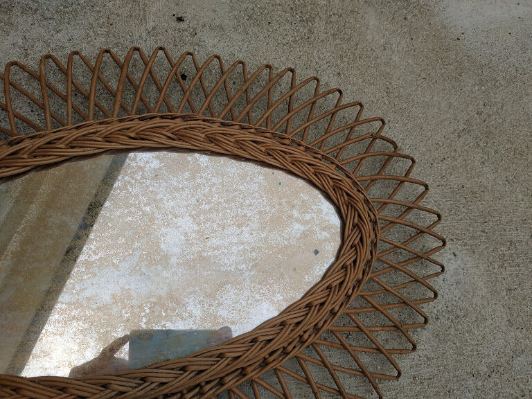 Vintage sun mirror in rattan 63x64cm