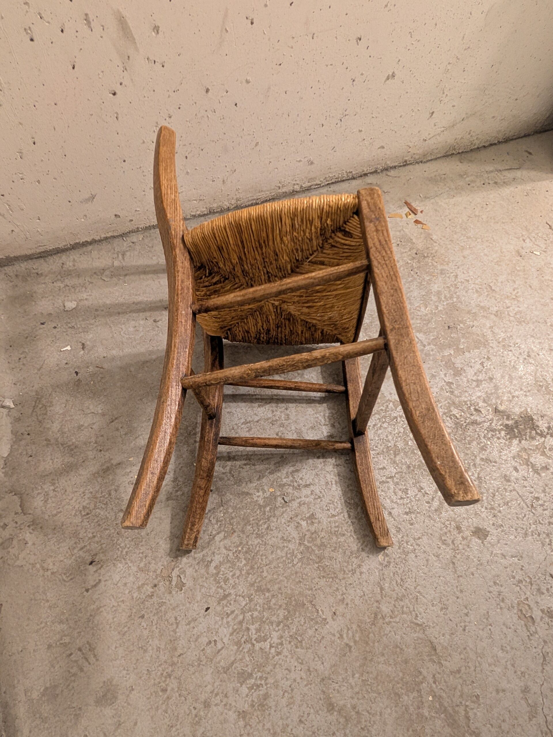 Petite chaise ancienne vintage