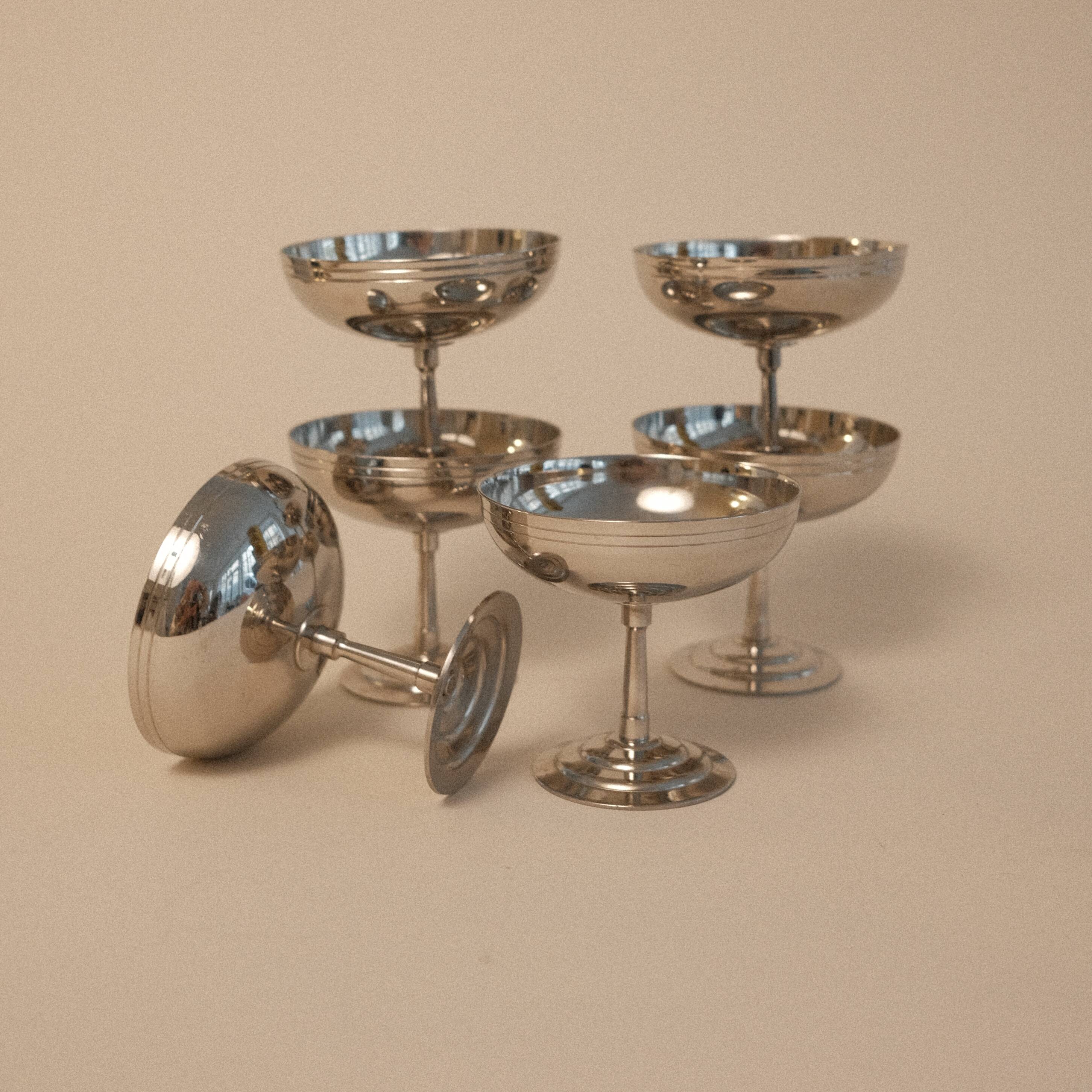 Set of 6 stainless steel cups