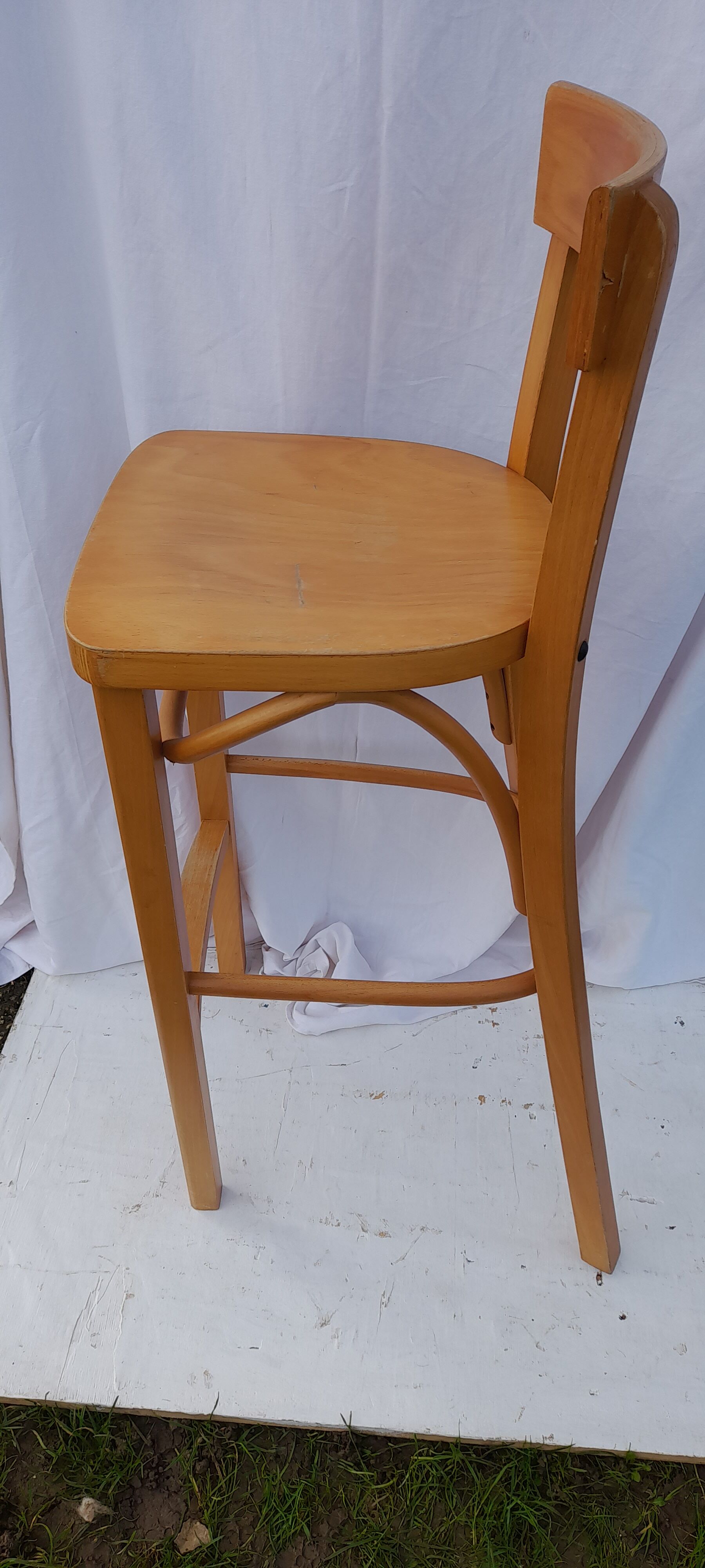 2 chaises bistrot de bar H 103,5 cm