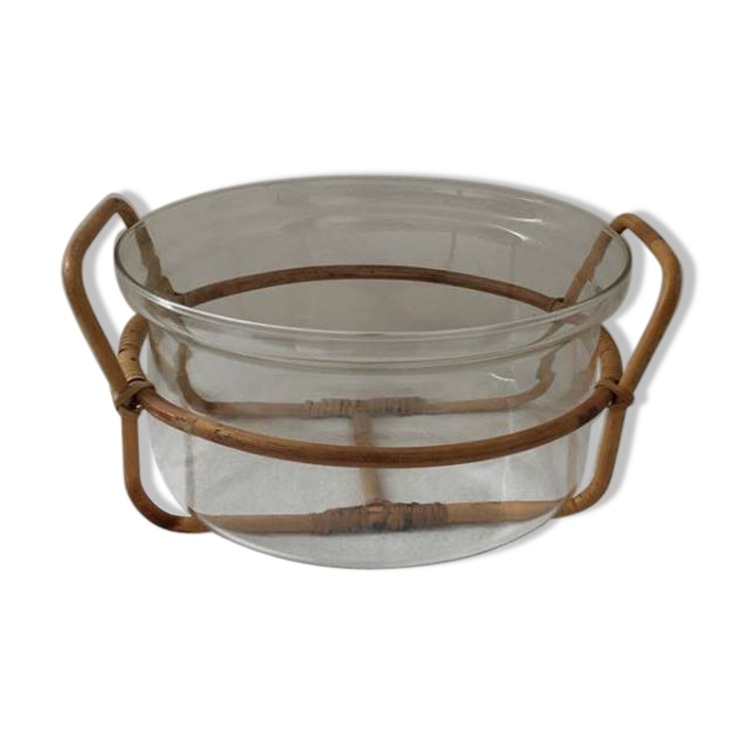 Bodum glass plate with rattan basket